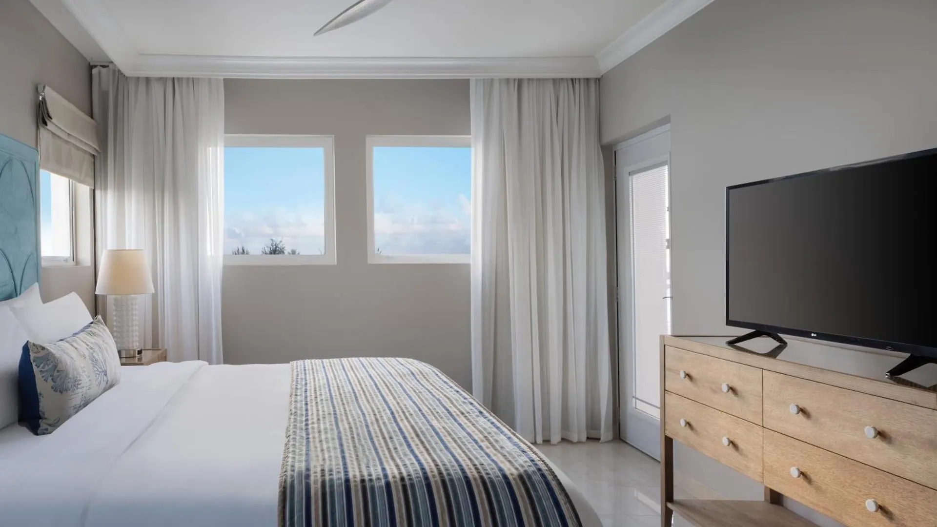 O2 Beach Club & Spa All Inclusive By Ocean Hotels Christ Church 5*,  Barbados